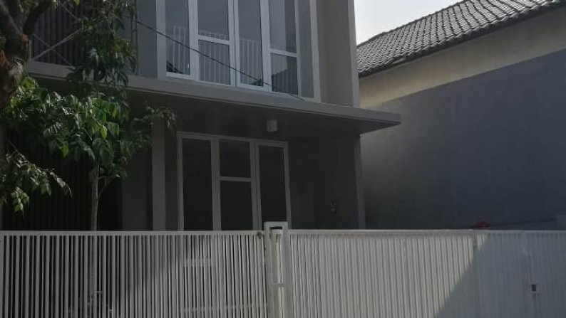 Rumah cantik siap huni di ciputat