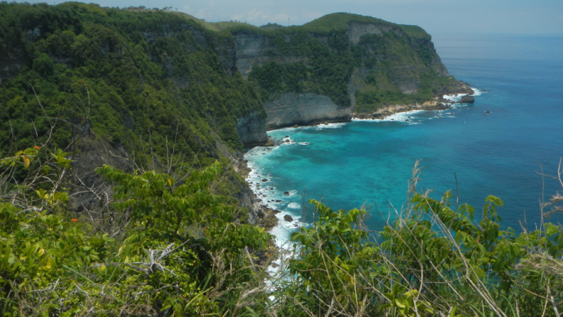 Cliff Top Land, One Hectar Freehold  Nusa Penida, Bali