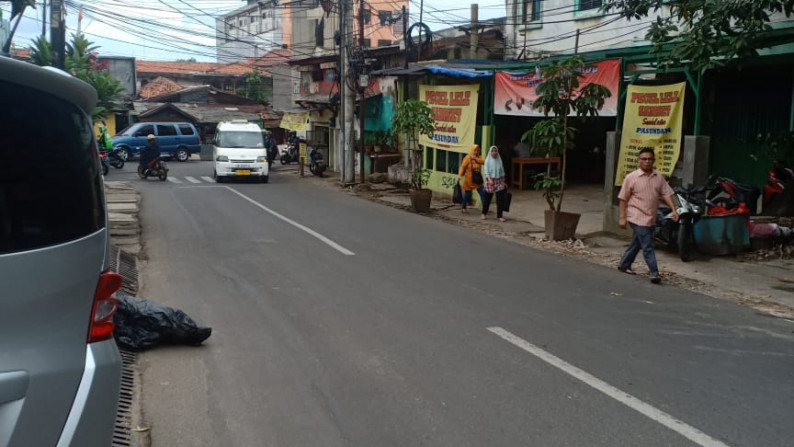 Ruko dipinggir jalan,cocok buka usaha besar di Ulujami Jaksel