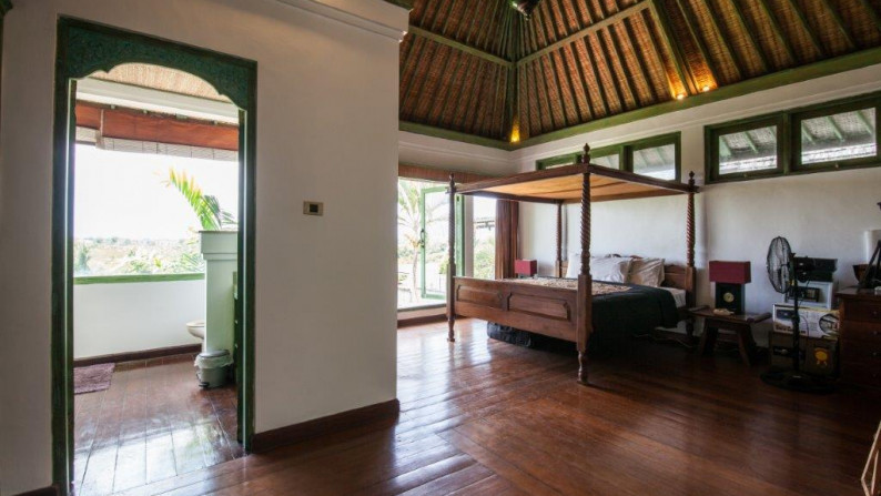 Charming Property 5 Bedroom in Tiying Tutul Canggu