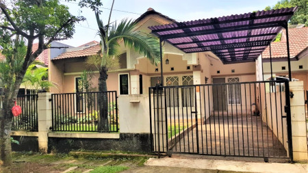 Rumah dijual di lokasi Kencana Loka BSD *0001-DEI*