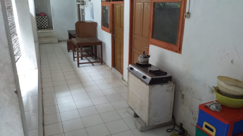 Dijual Kontrakan 12 Pintu, Lokasi Strategis, dan Investasi Menguntungkan @Utan Panjang, Kemayoran