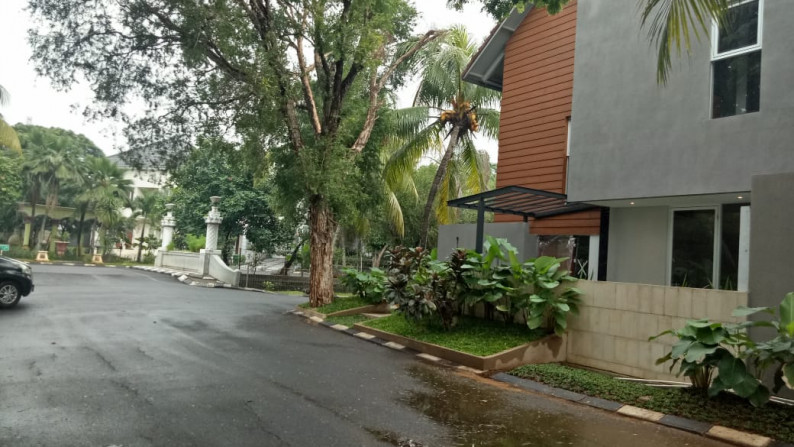 Hunian Nan Cantik di Cluster exclusive di Puri Bintaro Sektor 9