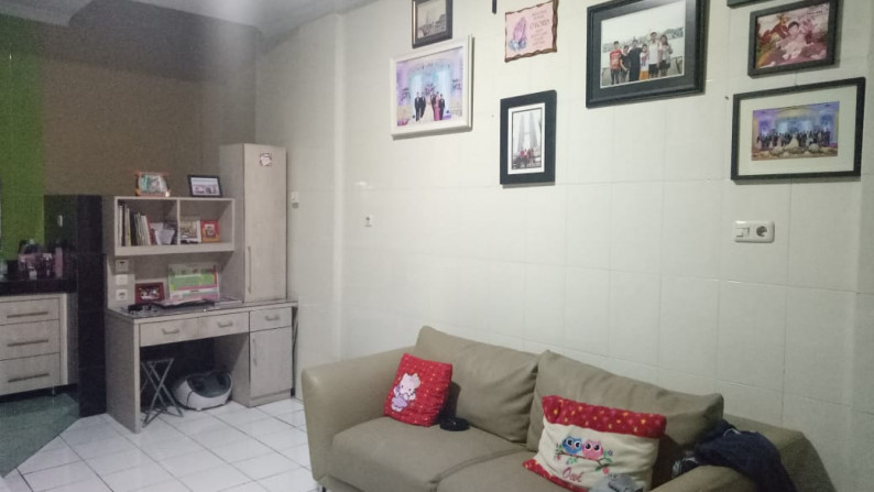 Rumah dijual di Lokasi Strategis Cengkareng *0011-KELREN*