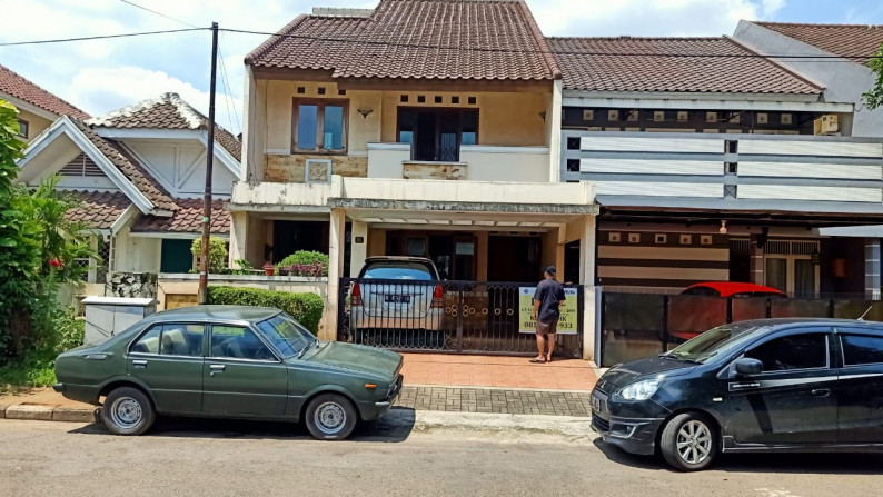 Rumah Terawat dan Eksklusif di Puri Cinere