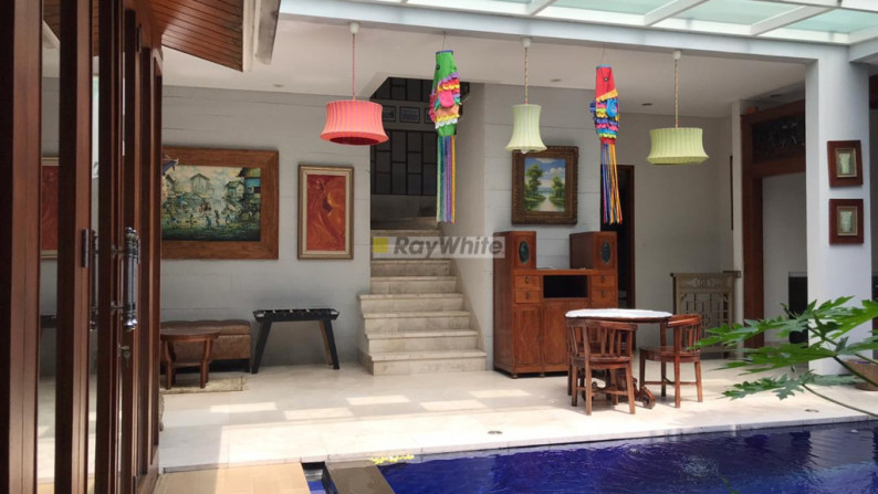 Dijual Rumah Design Kontemporer