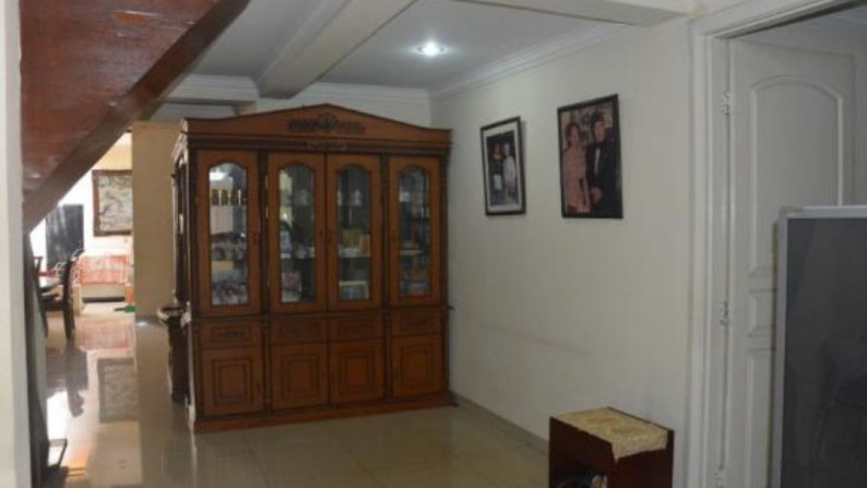 Rumah di Rawamangun