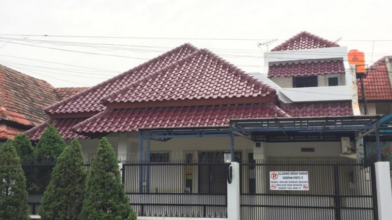 Dijual cepat rumah sekaligus tempat usaha dekat sekolah