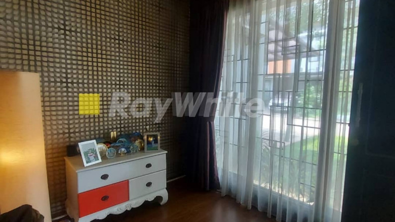 Dijual Rumah Cantik Dalam Cluster Di Cinere