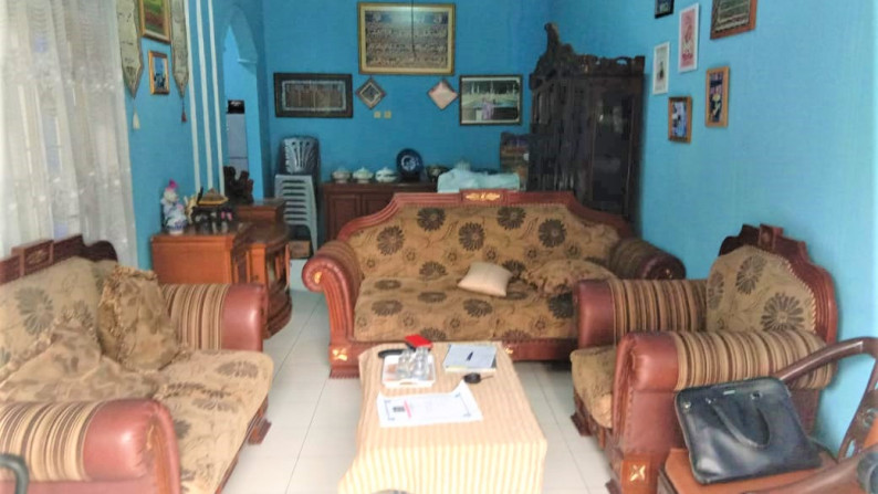 Rumah dijual di Jl. Darussalam Raya Cipondoh *0024-WIR*