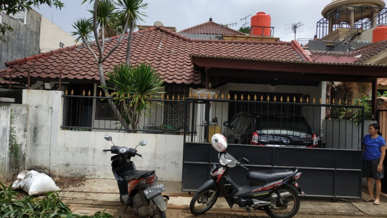 Rumah dijual di Duta Garden, Tangerang *0019-TAT*