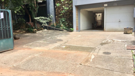 Rumah dijual di Jl. Permata Hijau Grogol, Kebayoran *0040-TAT*