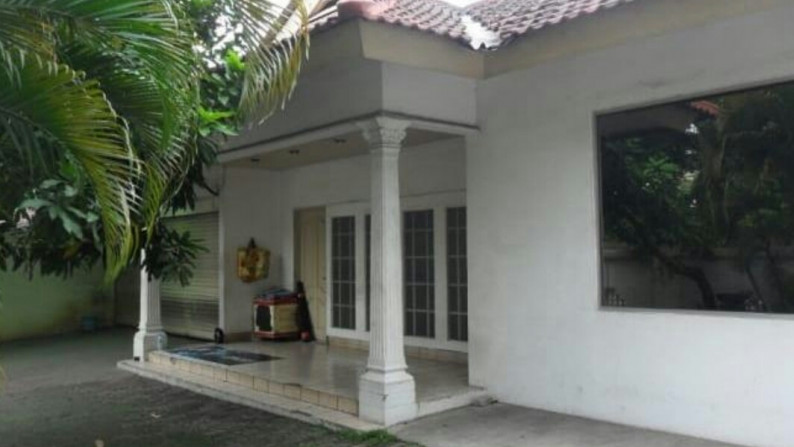 Rumah lama /hitung tanah di Kebayoran Baru, Jakarta Selatan