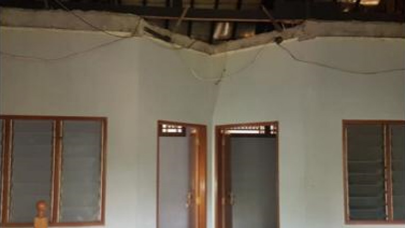 Rumah Terawat Sederhana di Ghara Cinere