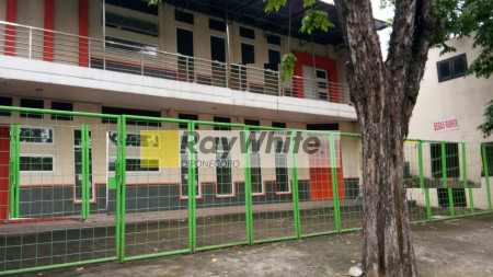 Ruko Raya Tenggilis Surabaya