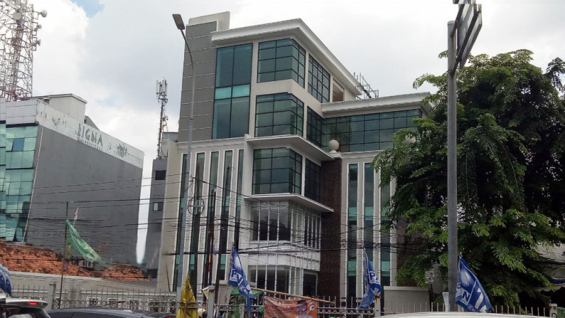 Gedung 5 Lantai Proklamasi Menteng Jakarta Pusat