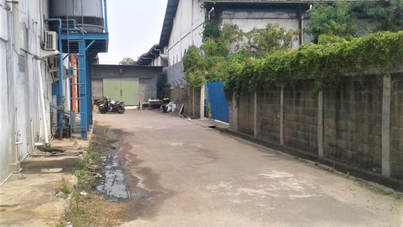 Pabrik dijual di Jl. Kapuk Kamal, Cengkareng *0049-JOH*