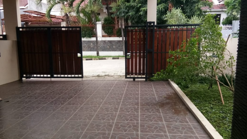 Rumah Luas dan Lega banget di Komplek Elit Cinere