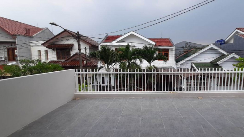 Rumah cantik siap huni di bintaro