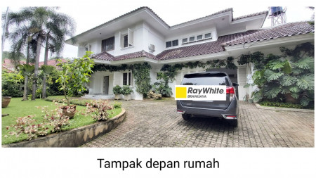 Rumah di Ragunan, Pasar Minggu, Jakarta Selatan, Private Pool, Halaman Luas, Semi Furnished