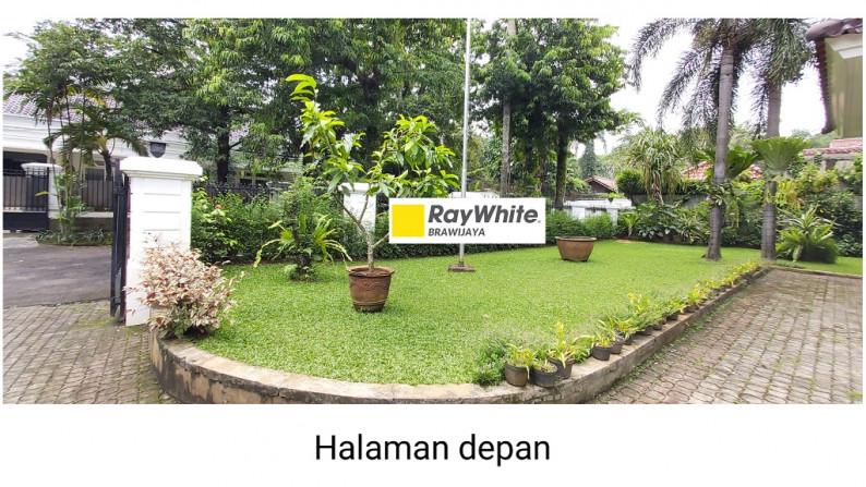 Rumah di Kavling Polri Ragunan, Jakarta Selatan, Halaman Luas, Private Pool, Semi Furnished