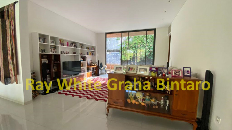 House For Sale at Kemang, South Jakarta