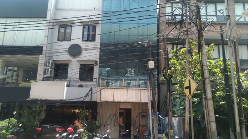 Ruko 3 Lantai Di Panglima Polim Raya, Luas 105/315m2