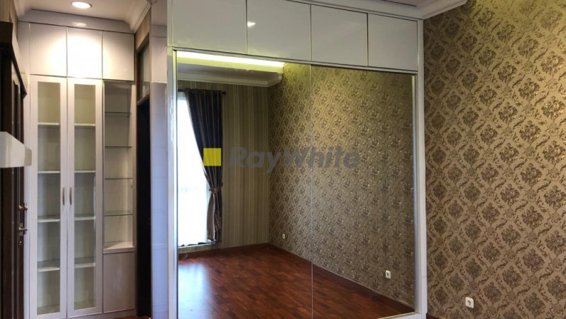 Rumah Baru Semi Furnished di Pejaten, Jakarta Selatan.