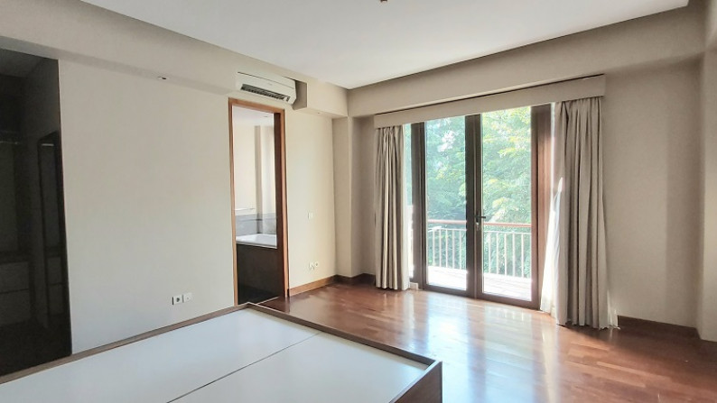 Apartemen di Daksa Residence, Kebayoran Baru, Semi Furnished, unit sudah direnovasi, dekat SCBD, 2 BR