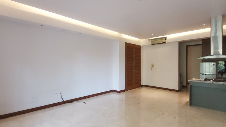 Apartemen di Daksa Residence, Kebayoran Baru, Semi Furnished, unit sudah direnovasi, dekat SCBD, 2 BR