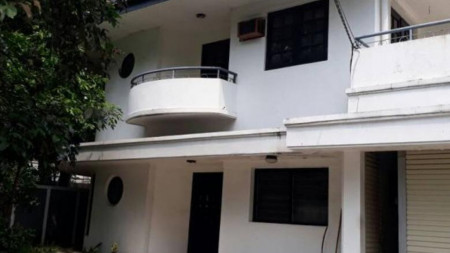 Rumah Hook Tirtayasa Kebayoran Baru