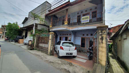 Dijual Rumah 2 Lantai di Kebon Kopi Kota Cimahi Selatan