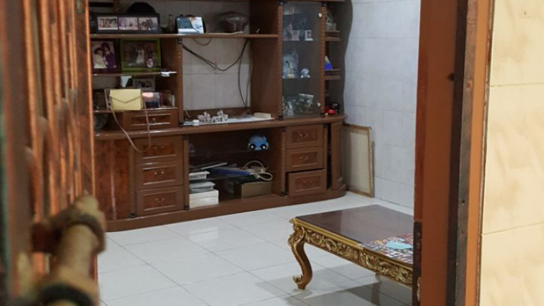 Rumah dijual di komp. Griya Dadap, Tangerang, Banten . 0011TON