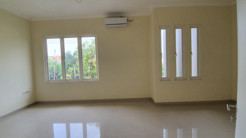 Jual cepat rumah tengah kota di JL.Lesti, surabaya pusat