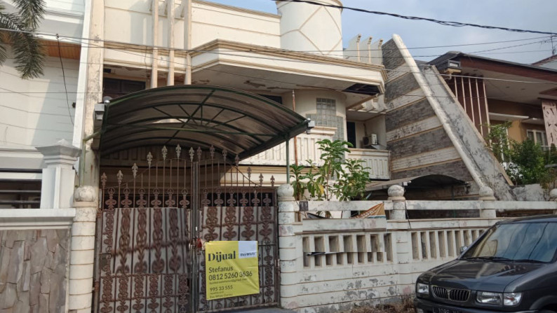 DI JUAL RUMAH HITUNG TANAH DHARMAHUSADA INDAH BARAT