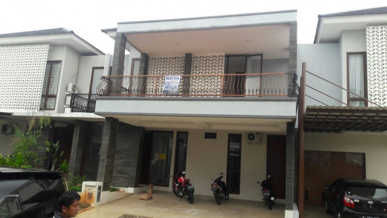 Rumah Nyaman dan Siap Huni di Kawasan Cluster Discovery, Bintaro