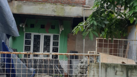 Rumah Bagus Dalam Proses Renovasi di Kawasan Graha Bintaro Jaya