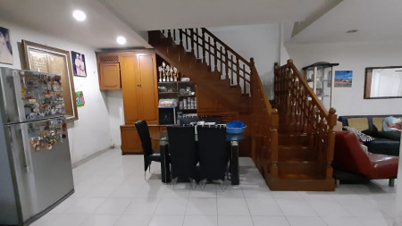 Dijual Rumah Bagus Di Jl Danau Aras, Ben Hill Jakarta