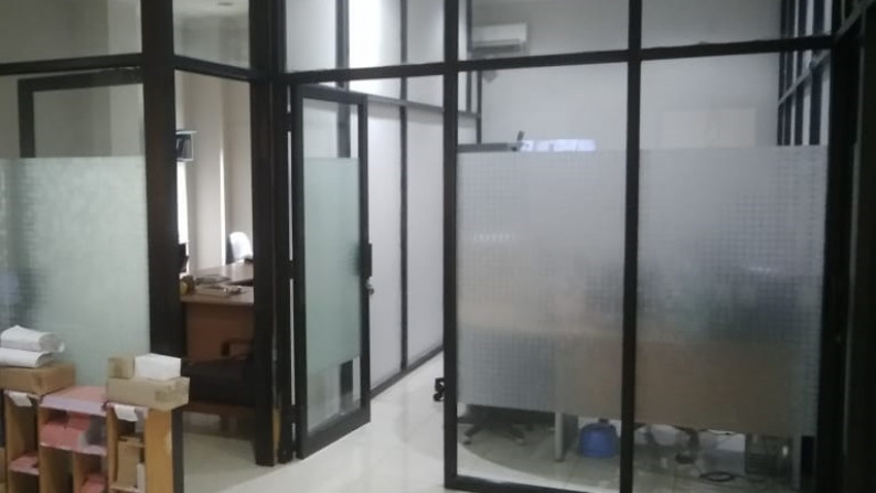 KANTOR/RUMAH DISEWAKAN DIBELAKANG HARTONO MALL JOGJA