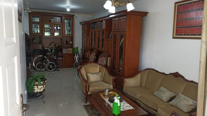 Rumah siap huni di Bintaro Jaya 2