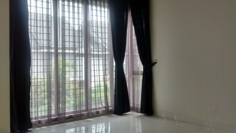 Rumah cantik minimalis berada dalam cluster bintaro jaya sektor 9