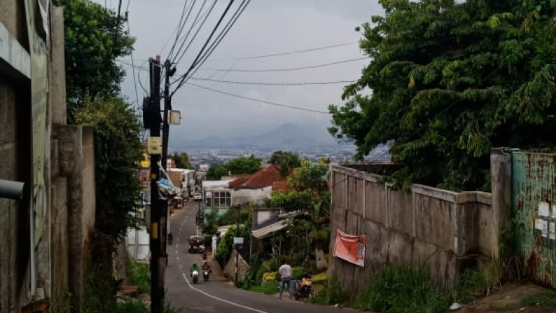 Rumah Bagus Di Ciwaruga, Bandung Jawabarat