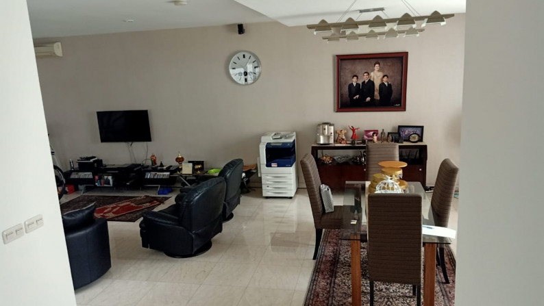 Rumah Cantik Modern Minimalis di Pondok Indah