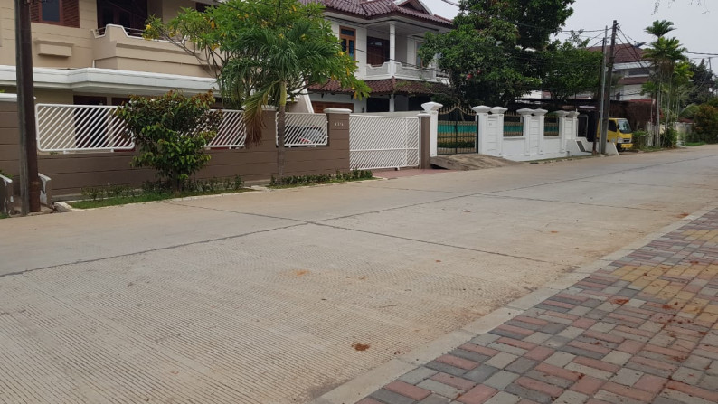 Dijual rumah bagus,asri ,indah BU Dipulo gebang permai Jakarta Timur