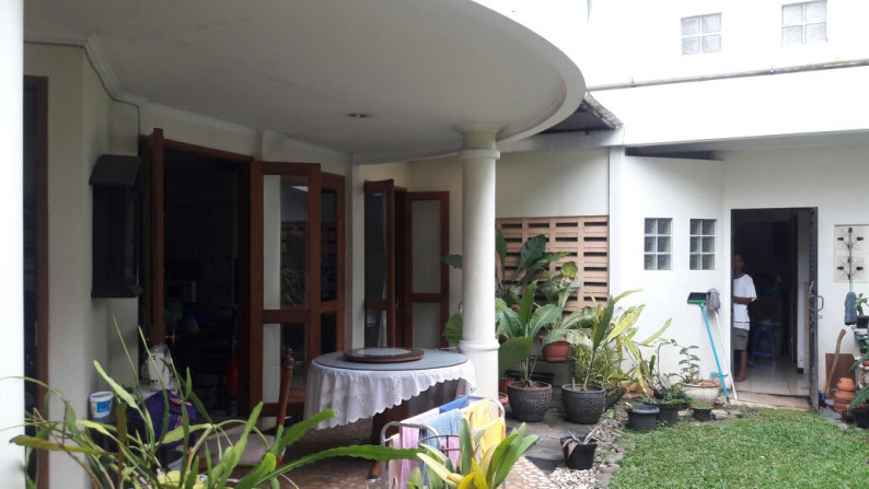 Rumah Cantik Harga Bagus di Bintaro 9