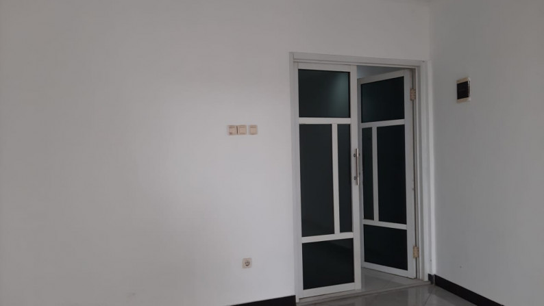 Rumah Siap Huni, Minimalis, dan Dekat Bintaro Jaya @Perigi Baru