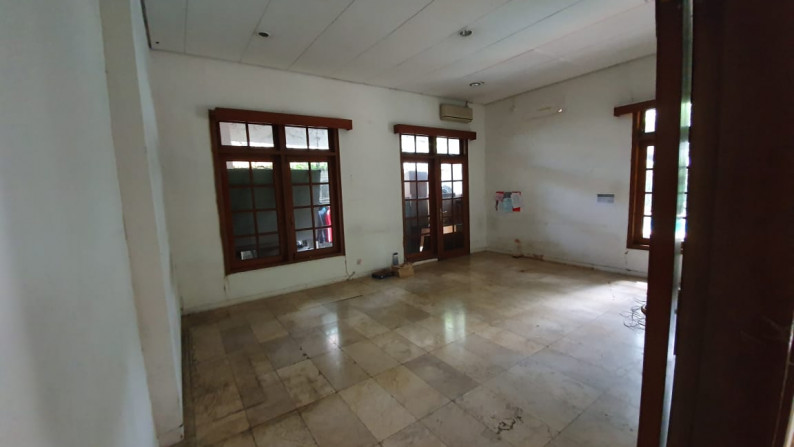 Rumah Kawasan ELIT, Lokasi Strategis, dan Hunian Asri @Kemang Selatan