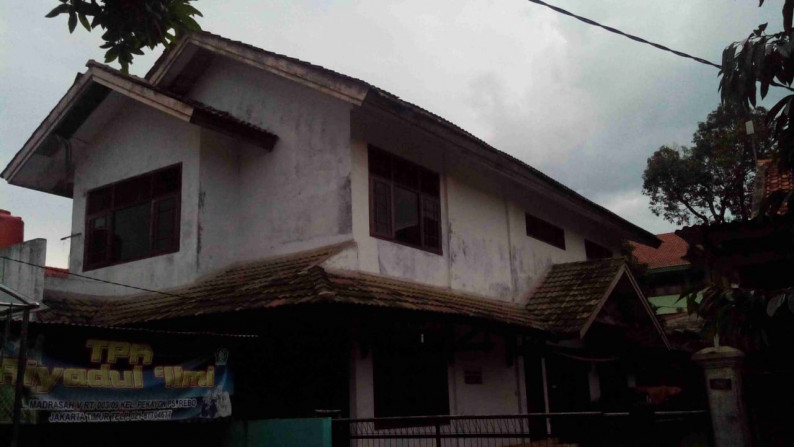 Rumah dijual di Jl. Madrasah 5, Pasar Rebo *0009-KELREN*