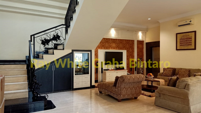 A Luxury House with Modern Design Style in Villa Artha Gading