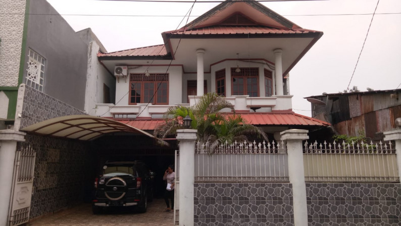  Rumah  murah dipinggir  jalan  Inpres Kampung Tengah Kramat Jati